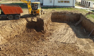Рытье котлованов под фундамент в Кстово – цена от 2547 руб. за м3 | 2Землекопа-Ксв